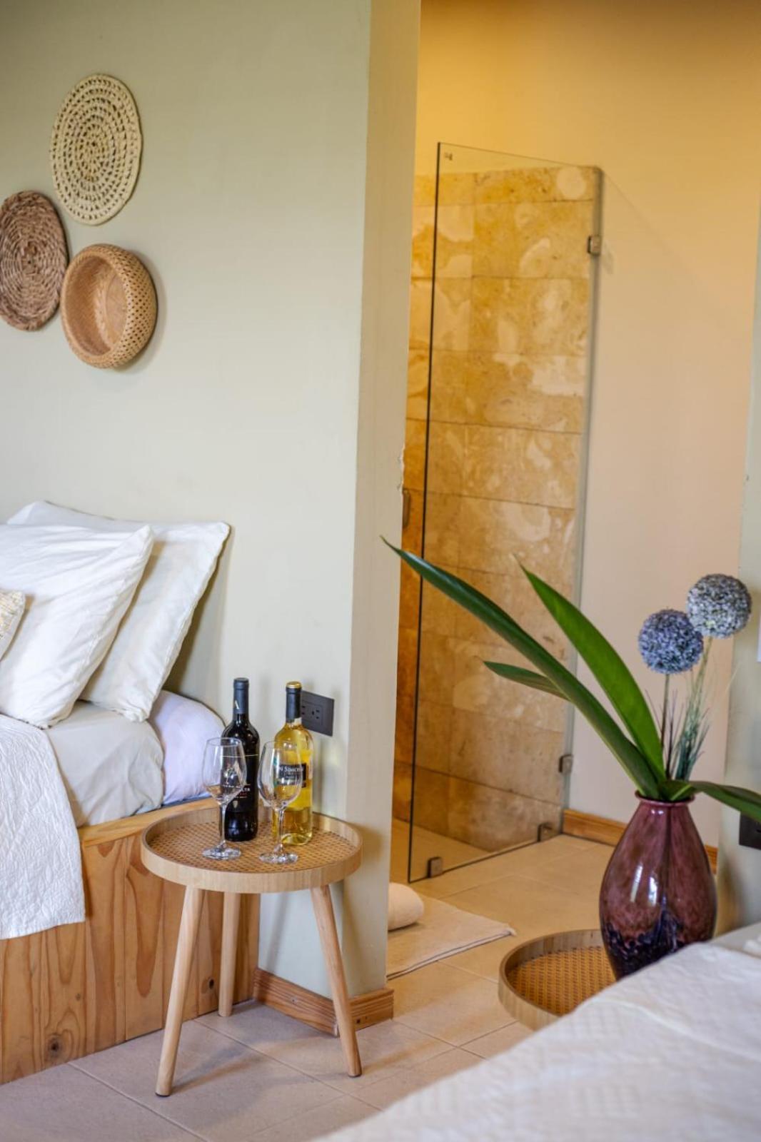 Hotel Y Cabinas Del Tropico Guápiles المظهر الخارجي الصورة